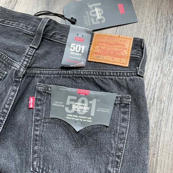 Levi’s 501 Black Distressed Skinny Jeans 27x28 - Picture 12 of 16